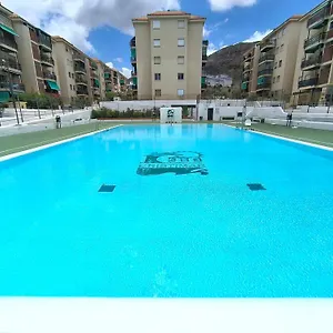  Apartament Sun - 3 Bedrooms, Priv Parking, Pool, Ac, Tv Channels, Fibre Net